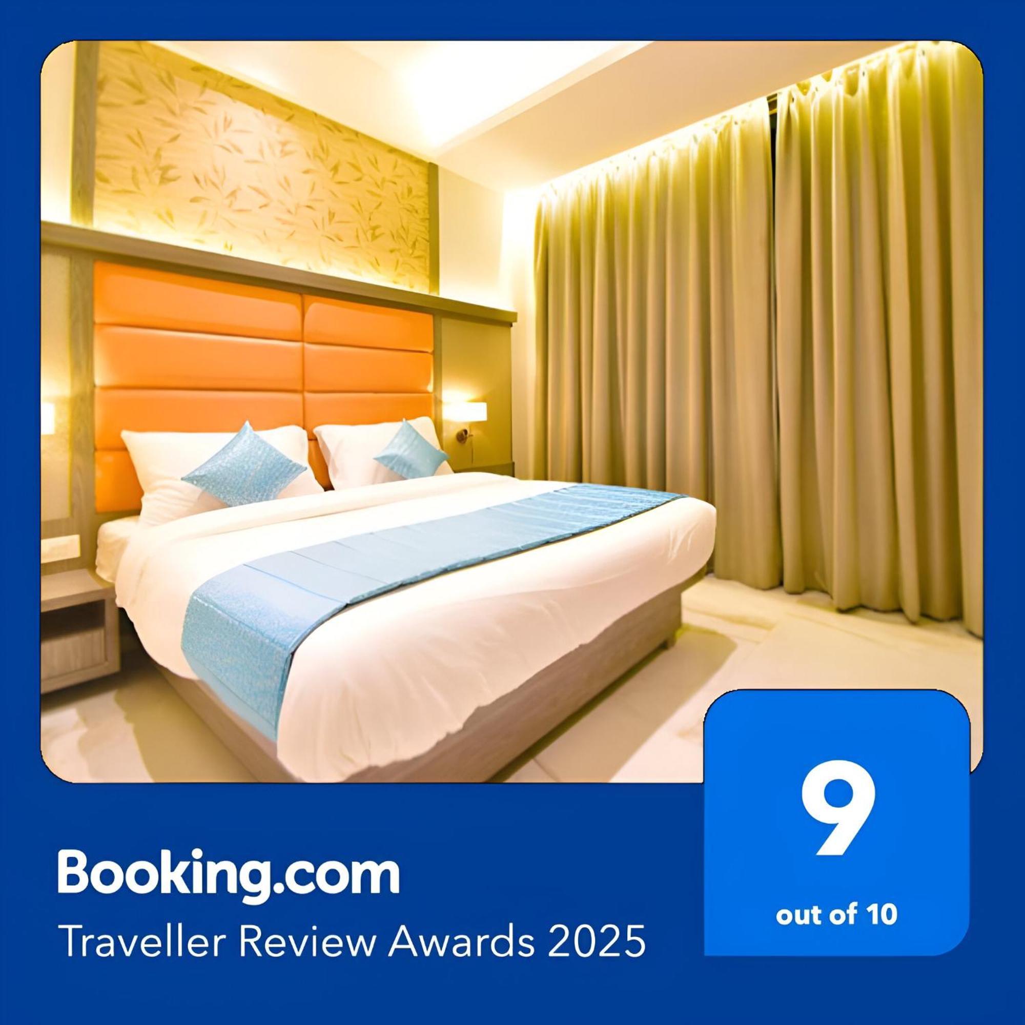 Glitz Hotels La Dahlia - Premium Thane Bagian luar foto